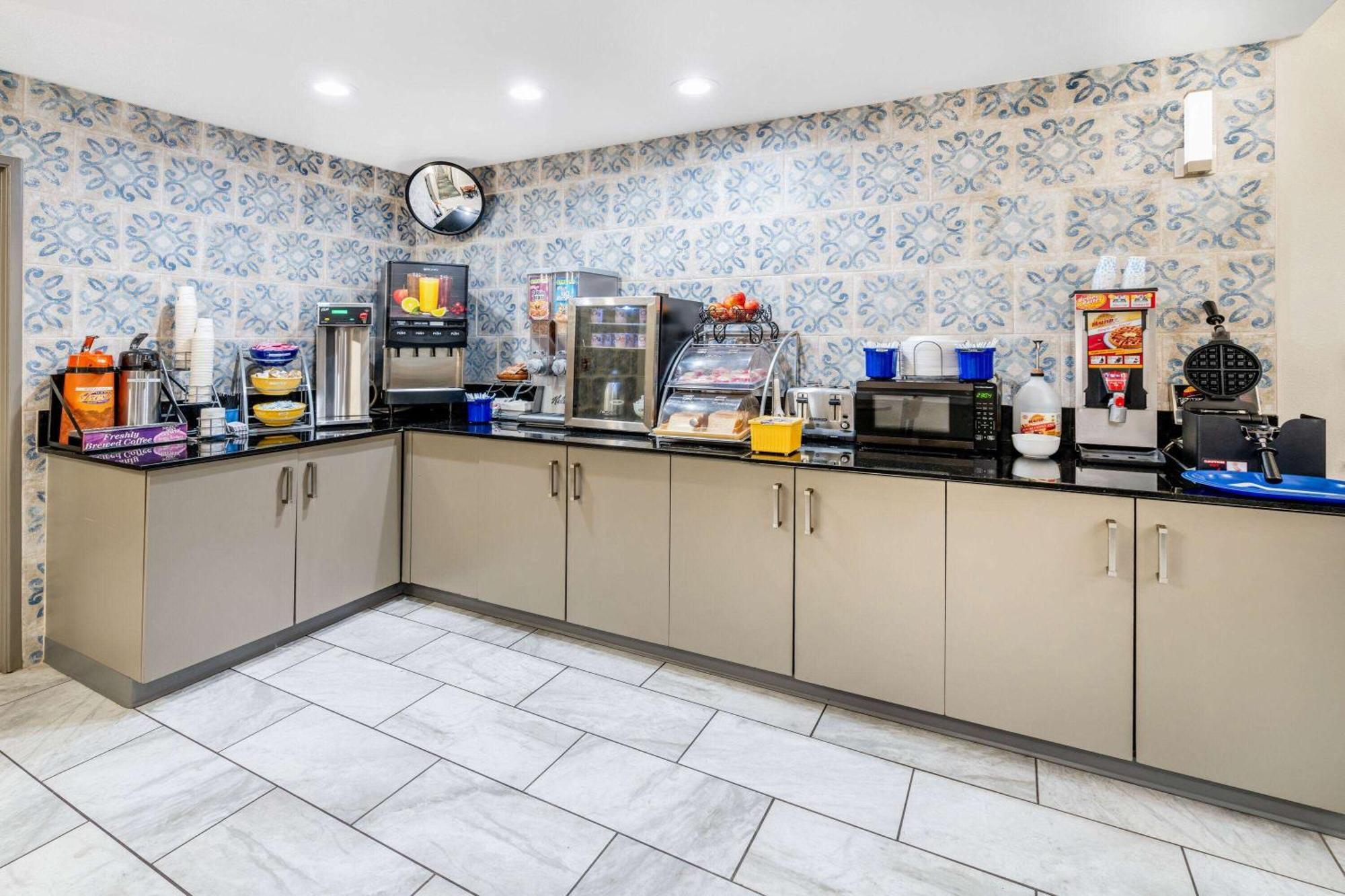 Days Inn By Wyndham Los Lunas Esterno foto