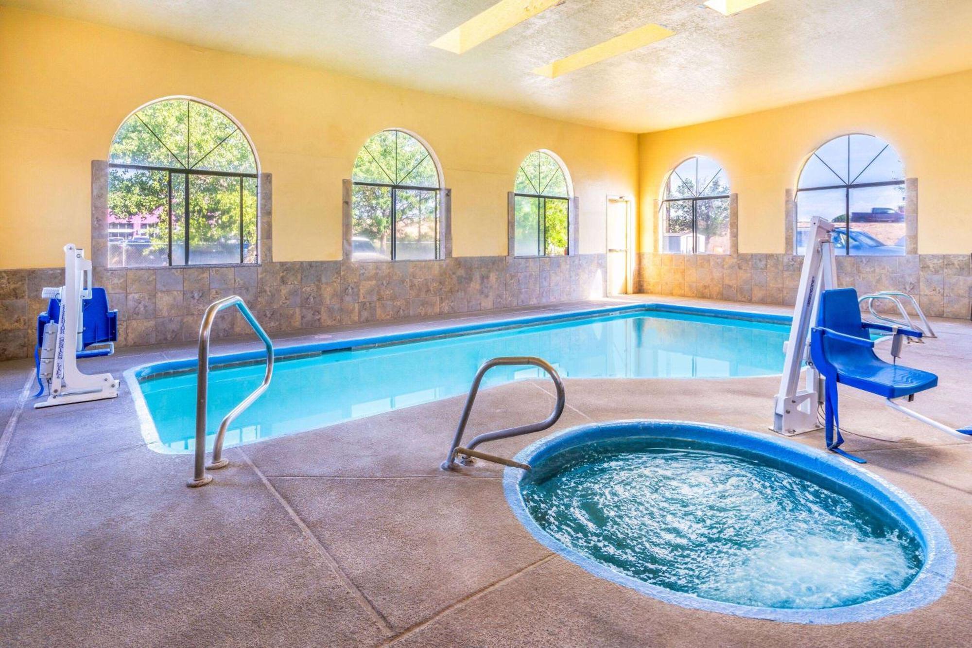 Days Inn By Wyndham Los Lunas Esterno foto