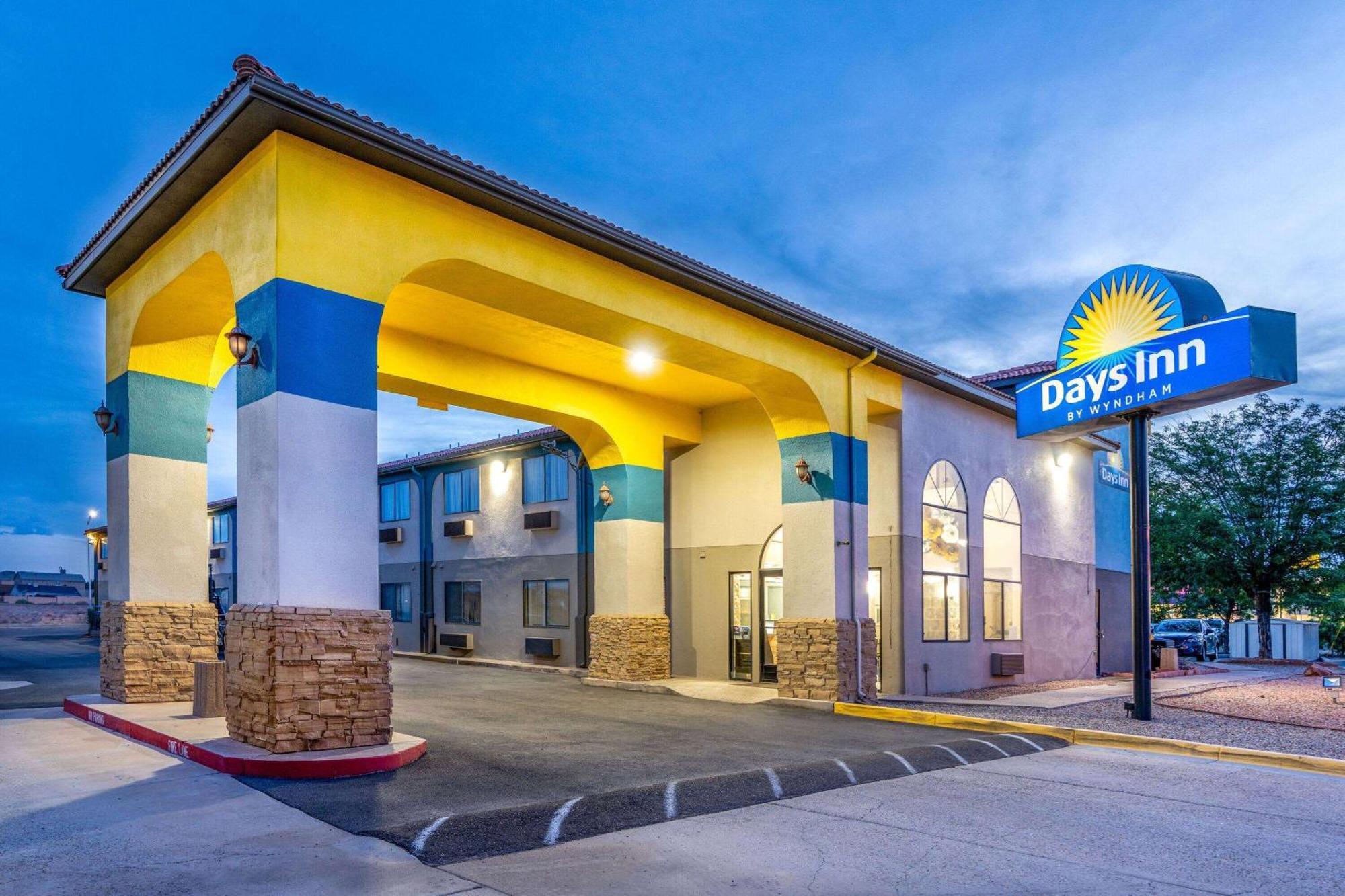 Days Inn By Wyndham Los Lunas Esterno foto
